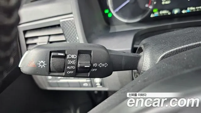 KGM Rexton 2019 thumb 7