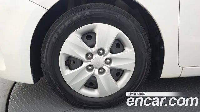 Kia K3 2016 thumb 9