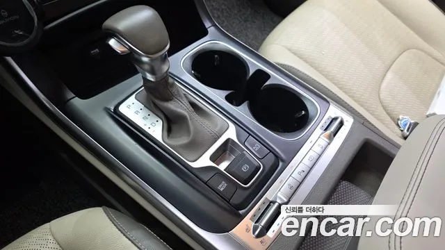 Kia Carnival 2021 thumb 10