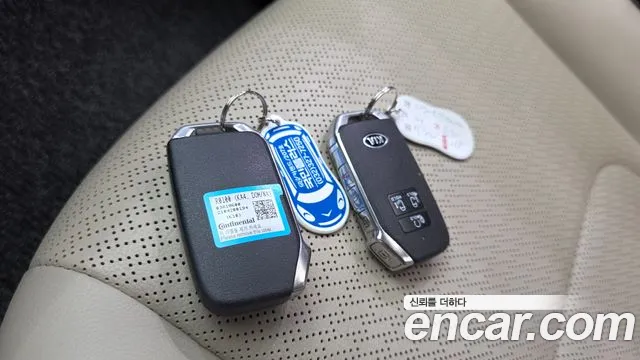Kia Carnival 2021 thumb 5