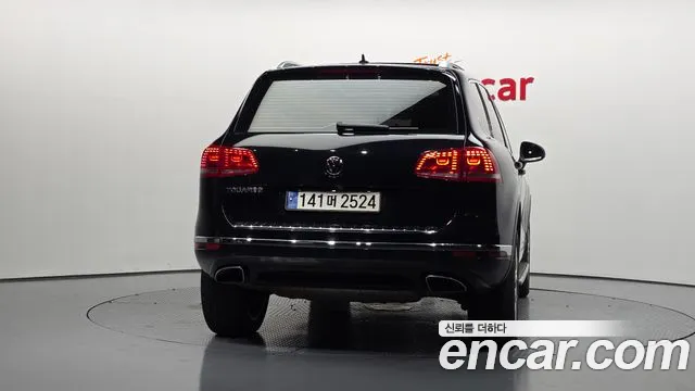 Volkswagen Touareg 2015 thumb 6