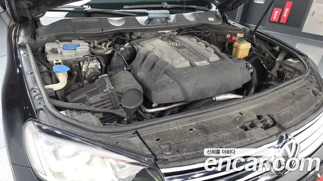 Volkswagen Touareg 2015 thumb 8