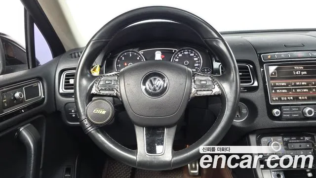 Volkswagen Touareg 2015 thumb 9