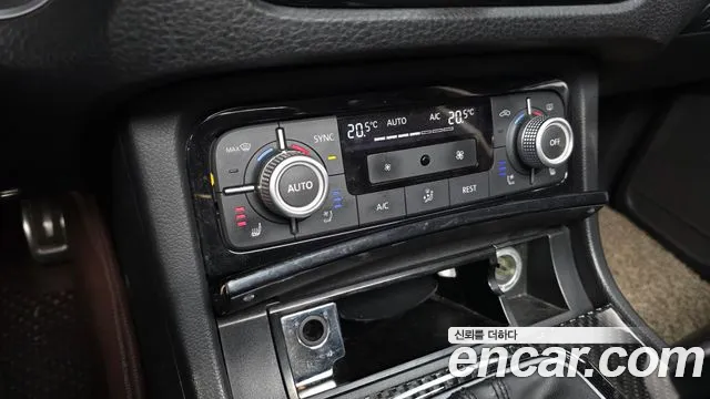 Volkswagen Touareg 2015 thumb 5