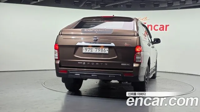 KGM Korando 2016 thumb 8