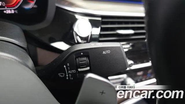BMW 6 серии Gran Turismo 2020 thumb 8