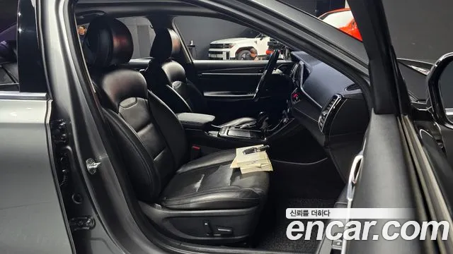 Hyundai Grandeur 2017 thumb 8