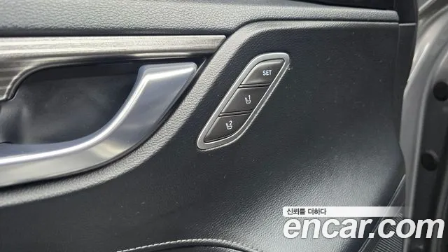 Hyundai Grandeur 2017 thumb 11