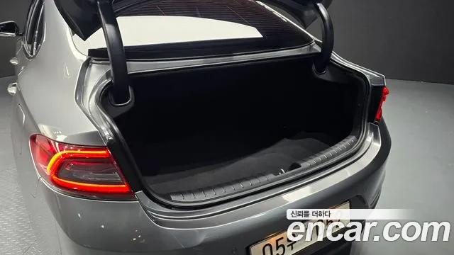 Hyundai Grandeur 2017 thumb 2