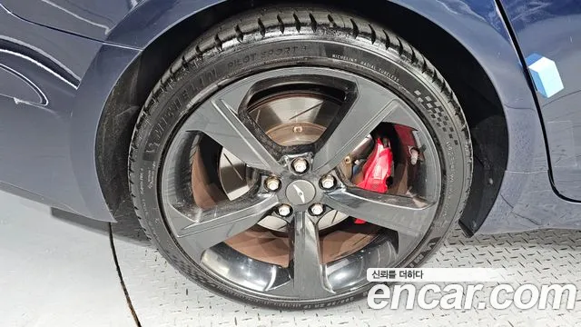 Genesis G70 2019 thumb 6
