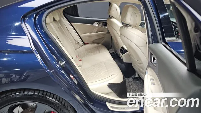 Genesis G70 2019 thumb 10