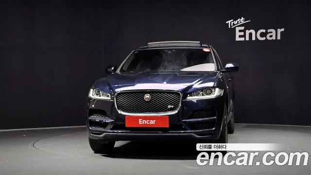 Jaguar F-Pace 2018 thumb 3