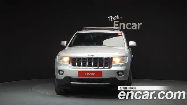 Jeep Grand Cherokee 2013 thumb 12