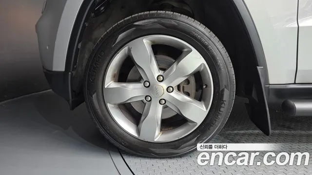 Jeep Grand Cherokee 2013 thumb 10