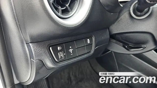Kia K3 2022 thumb 3