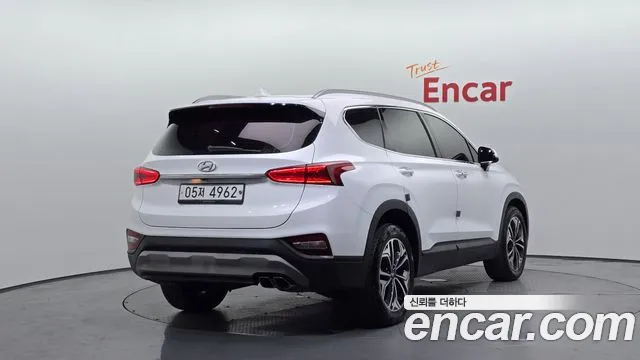 Hyundai Santa Fe 2018 thumb 12