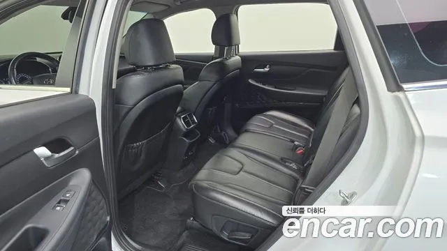 Hyundai Santa Fe 2018 thumb 5