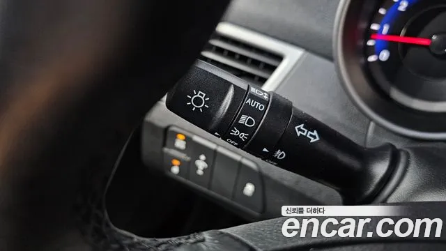 Hyundai Elantra 2015 thumb 2