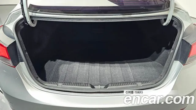 Hyundai Elantra 2015 thumb 5