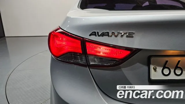 Hyundai Elantra 2015 thumb 8