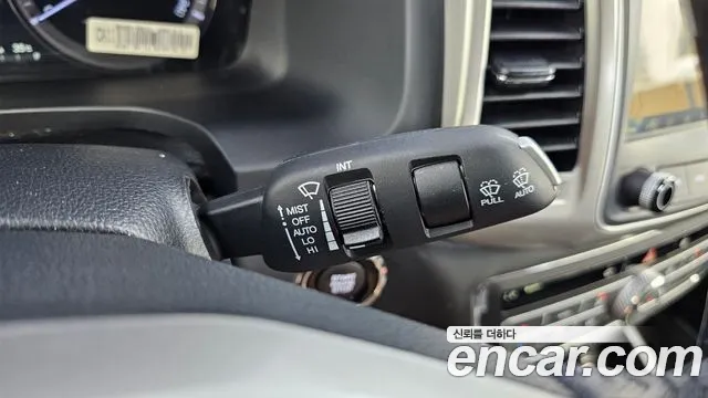 KGM Rexton 2018 thumb 7