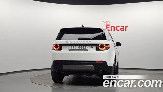 Land Rover Discovery Sport 2017 thumb 6