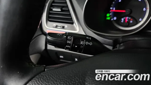 Hyundai Санта Фе 2014 thumb 3