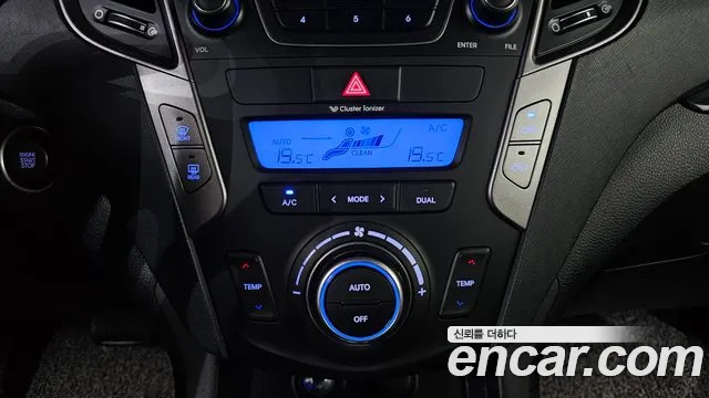 Hyundai Санта Фе 2014 thumb 9