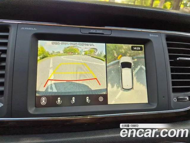 Kia Carnival 2019 thumb 2