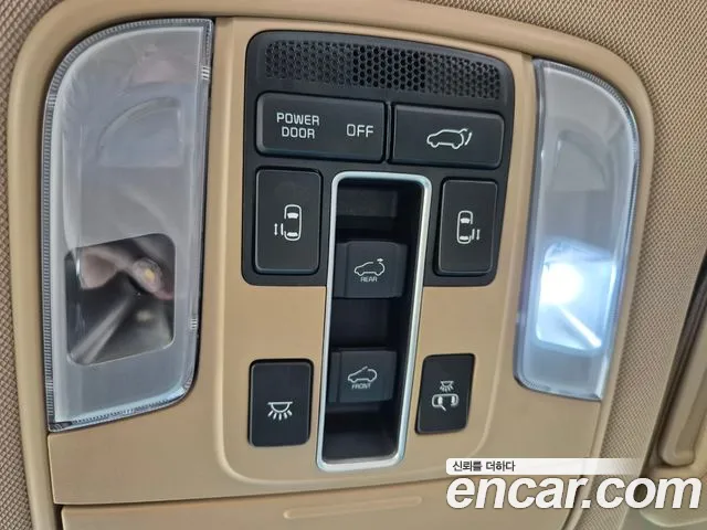Kia Carnival 2019 thumb 11