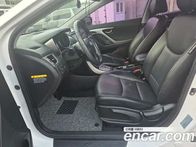 Hyundai Avante 2013 thumb 9