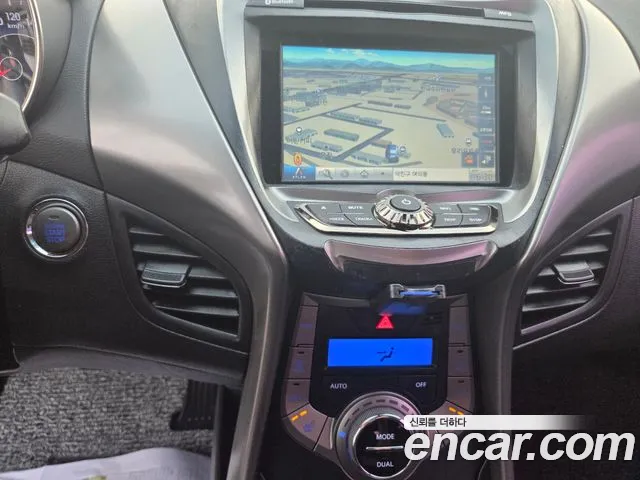 Hyundai Avante 2013 thumb 8