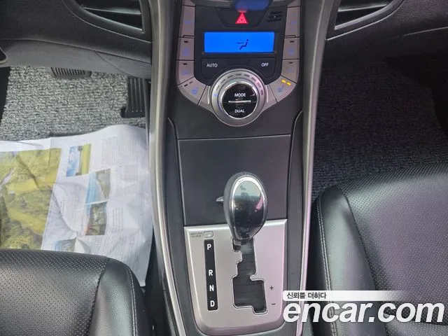Hyundai Avante 2013 thumb 11