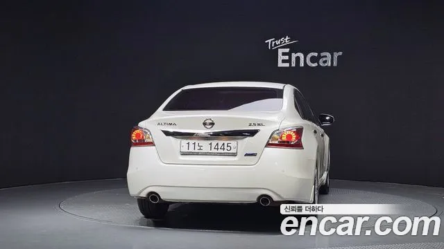 Nissan Altima 2015 thumb 9