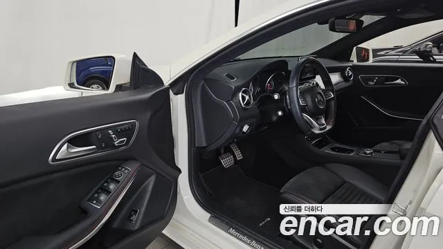 Mercedes-Benz A-Класс 2018 thumb 9