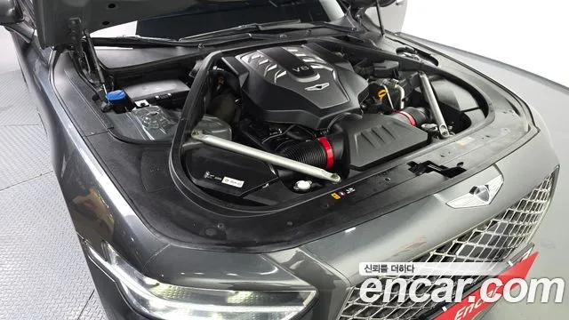 Genesis G90 2019 thumb 11