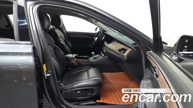 Genesis G90 2019 thumb 6