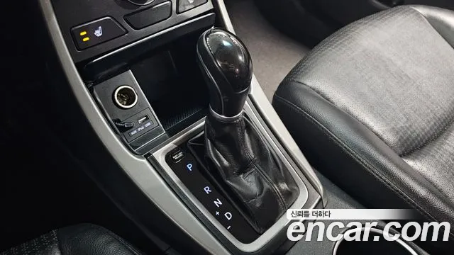 Hyundai Elantra 2015 thumb 3