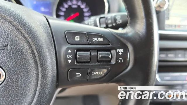 Kia Carnival 2018 thumb 4