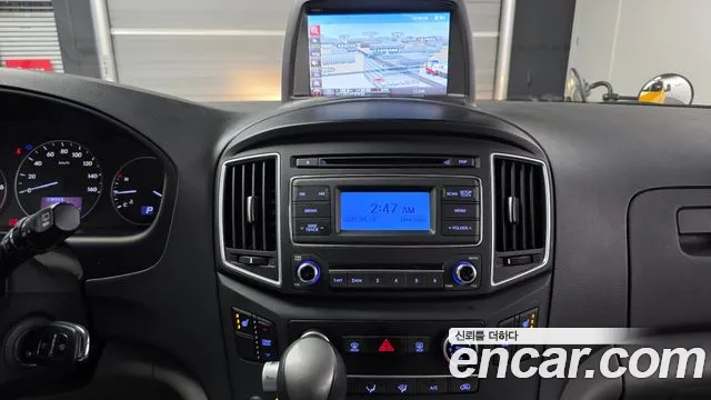 Hyundai Staria 2019 thumb 3