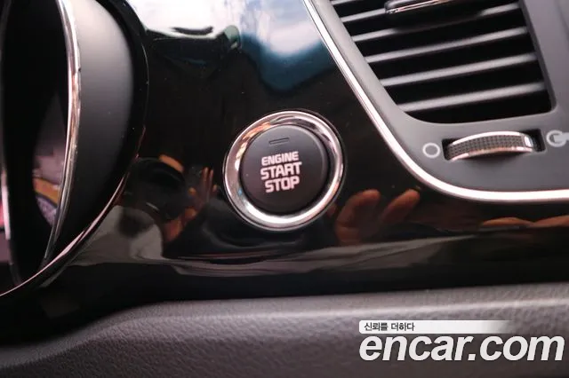 Kia Carnival 2015 thumb 6