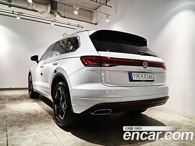 Volkswagen Touareg 2024 thumb 3