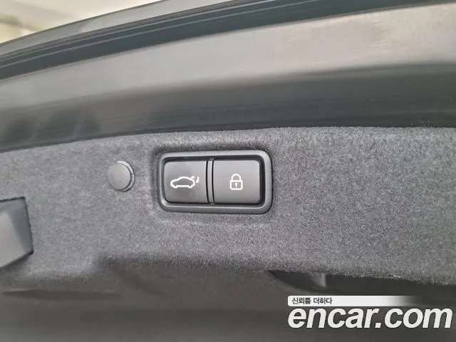 Kia K7 2016 thumb 9