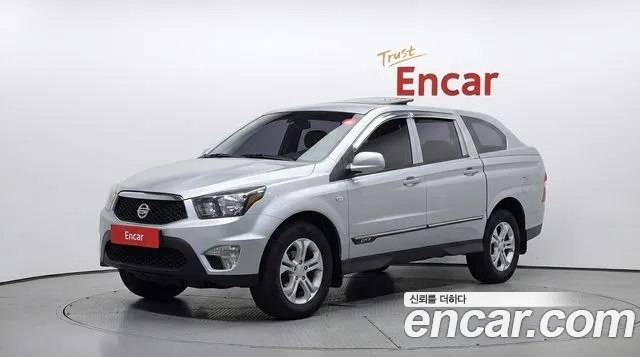 KGM Korando 2013 thumb 6