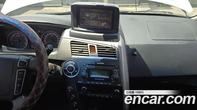 KGM Korando 2013 thumb 2