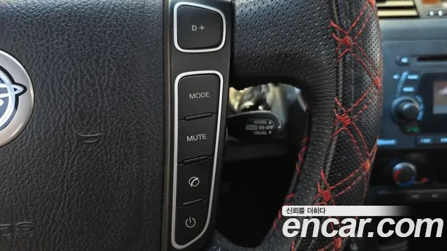 KGM Korando 2013 thumb 11