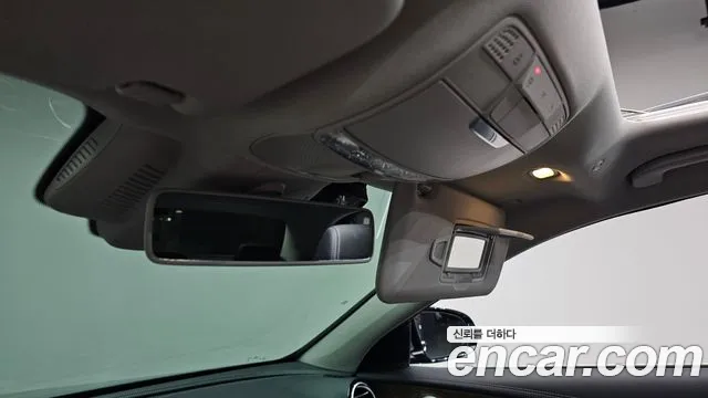 Mercedes-Benz E-Class 2020 thumb 11