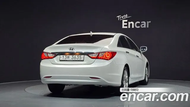 Hyundai Sonata 2011 thumb 11