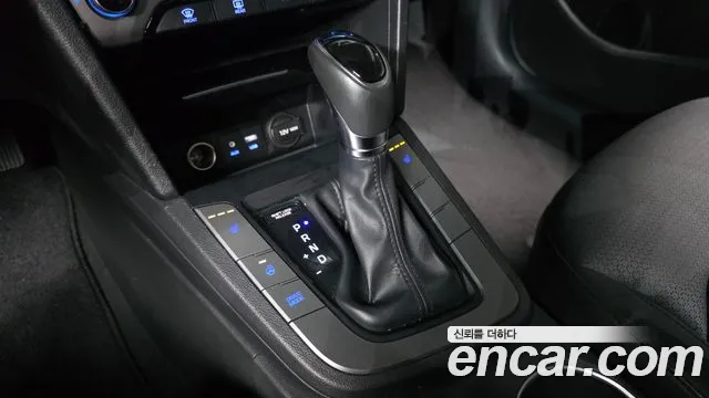 Hyundai Avante 2016 thumb 7
