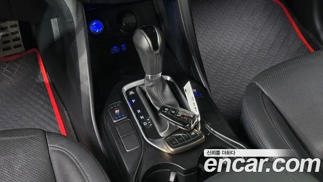 Hyundai Santafe 2015 thumb 3